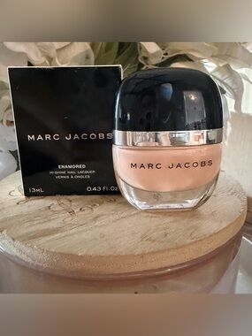 Marc Jacobs Nude Pink Enamored Hi-Shine in 102 Daisy 🌼